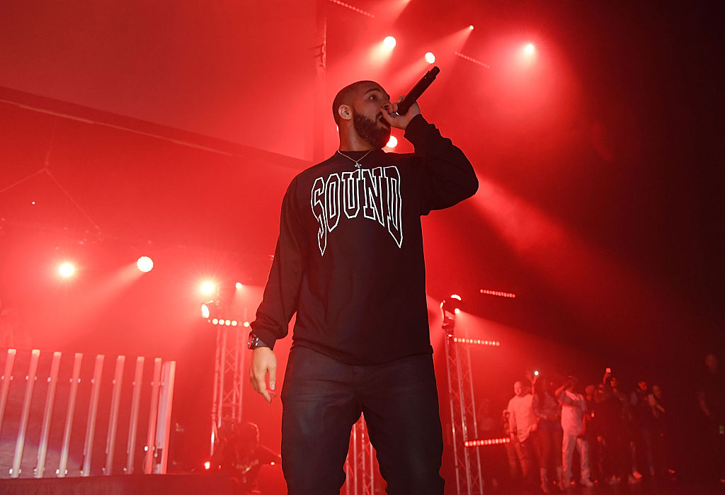 Drake Launches New 'Summer Sixteen' Merch at Pop-Up Shop in New York — The  Sole Truth