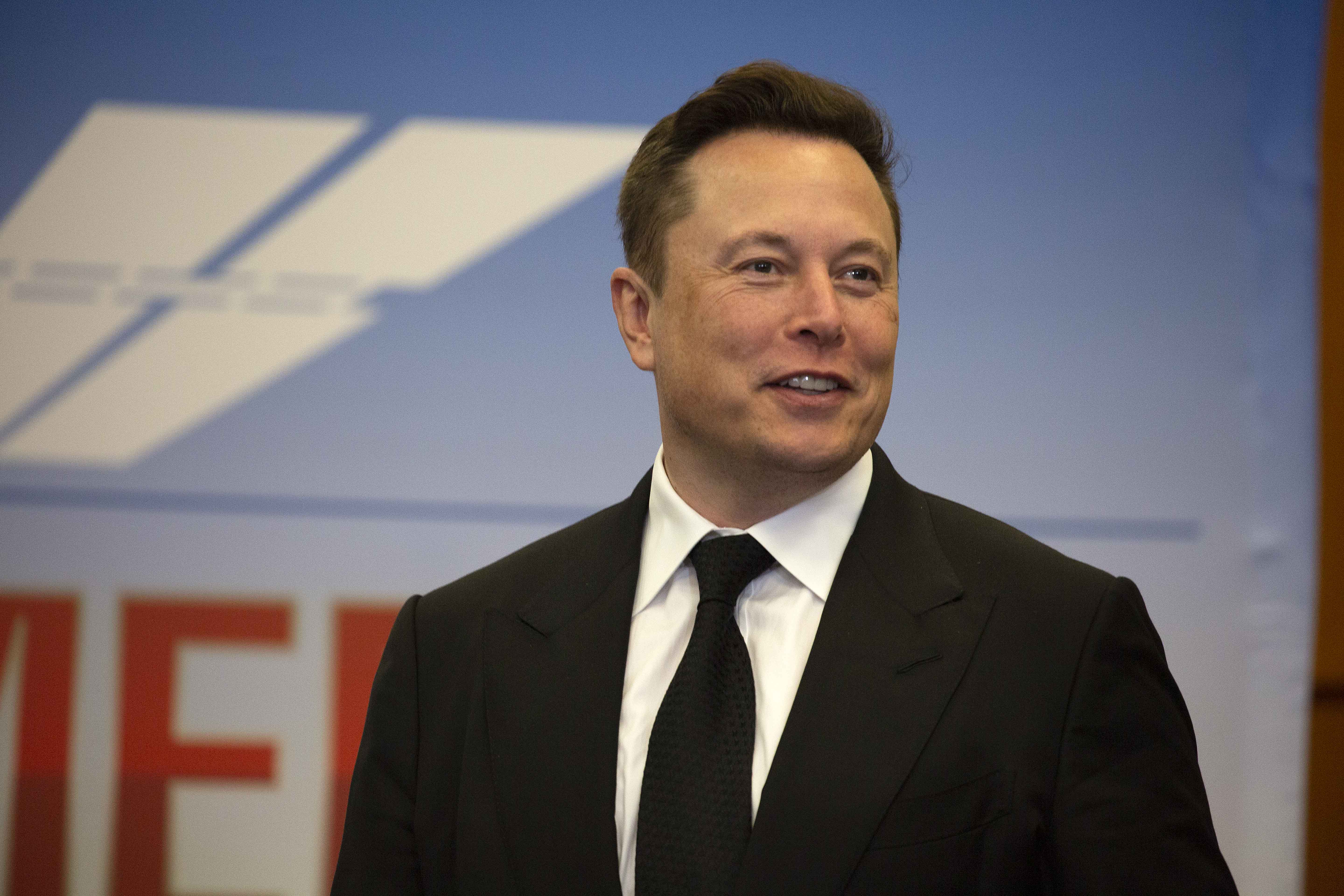Elon Musk Calls Twitter’s Decision To Ban Donald Trump A “Mistake”