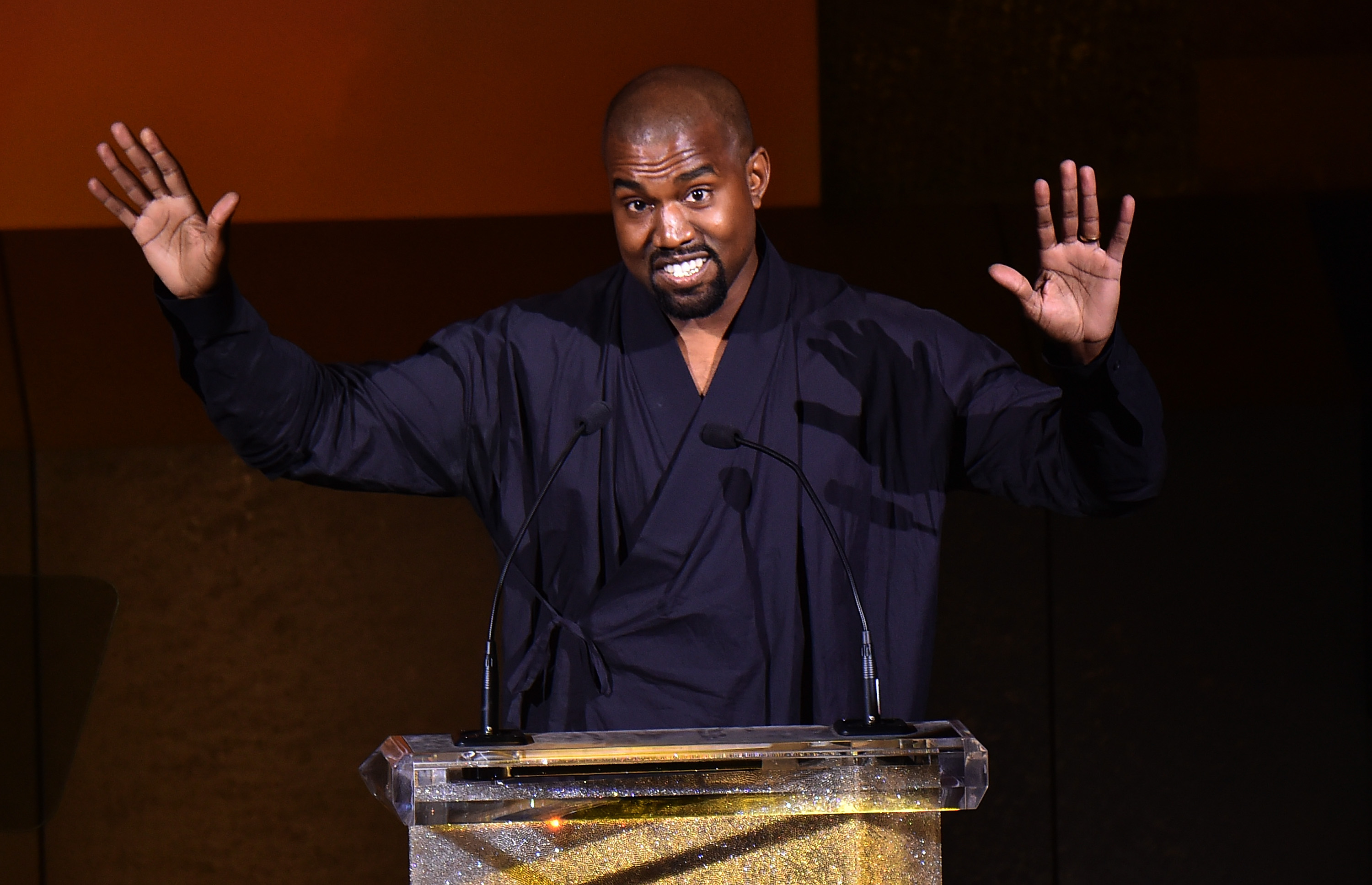 Kanye West Wears Yeezy Slides the 'Japanese Way' — And Here's Why –  Footwear News