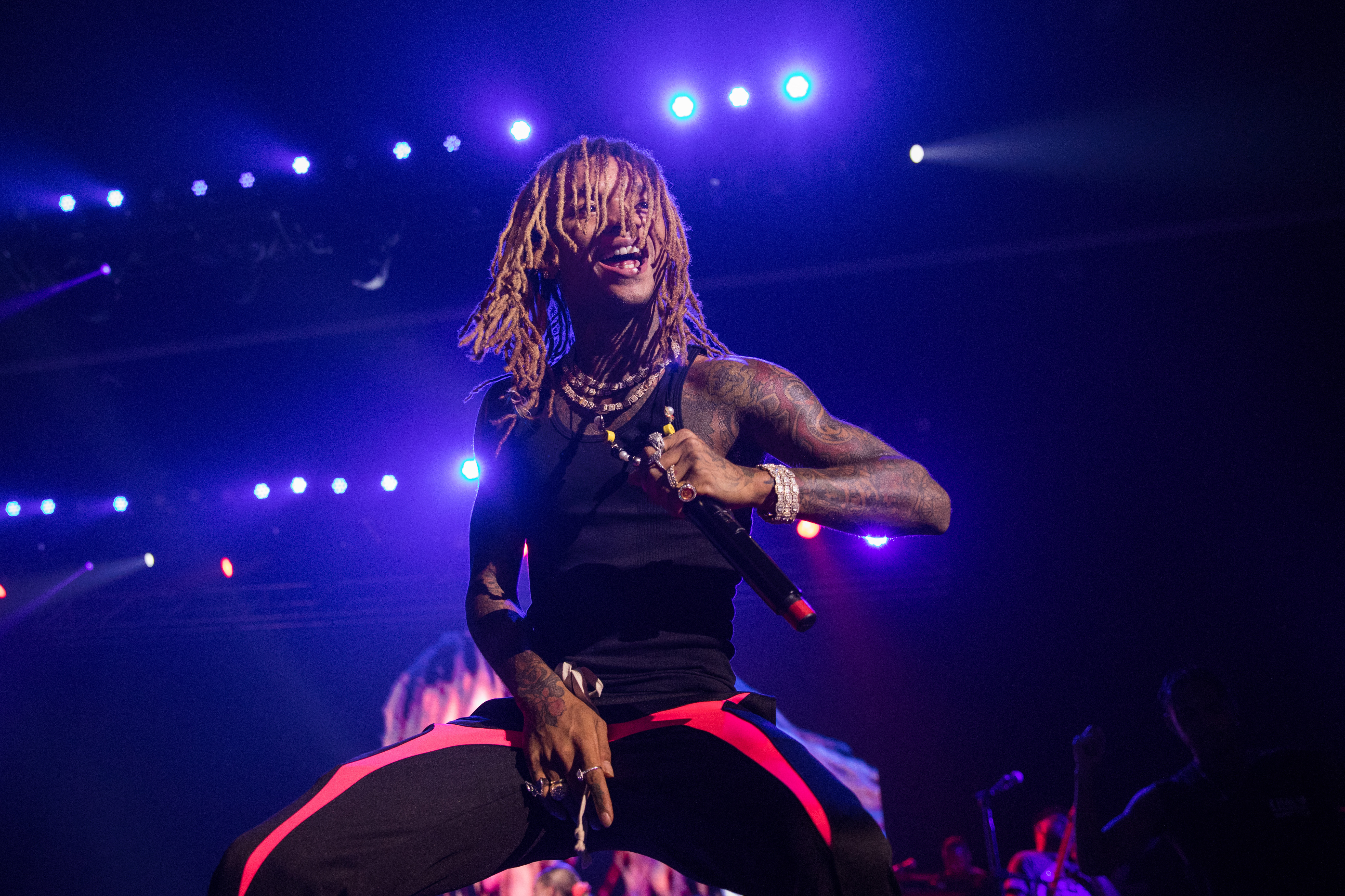 Swae Lee Falls Off Stage While Performing In Minneapolis