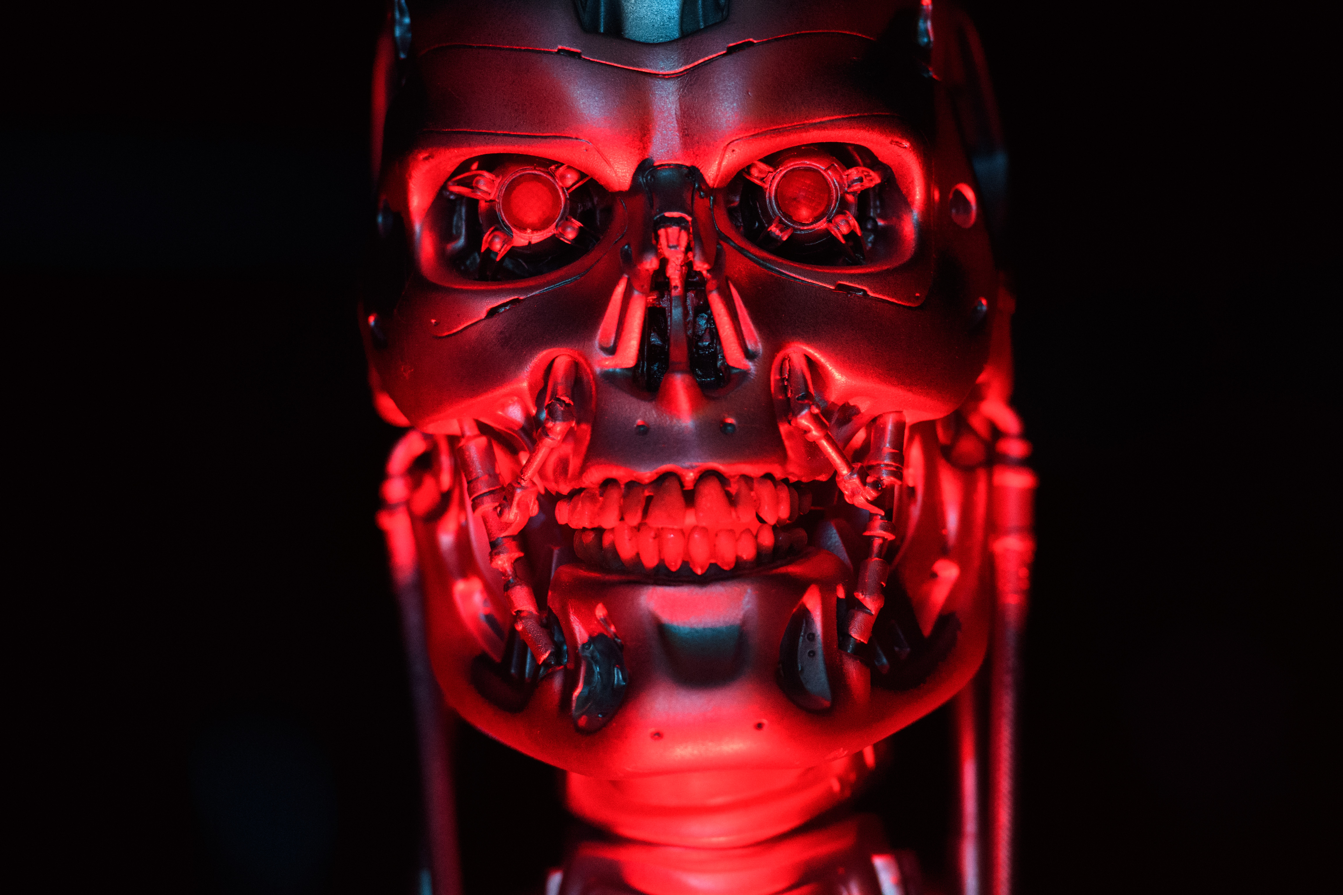 “The Terminator” Reboot Reveals Older Militant Sarah Connor