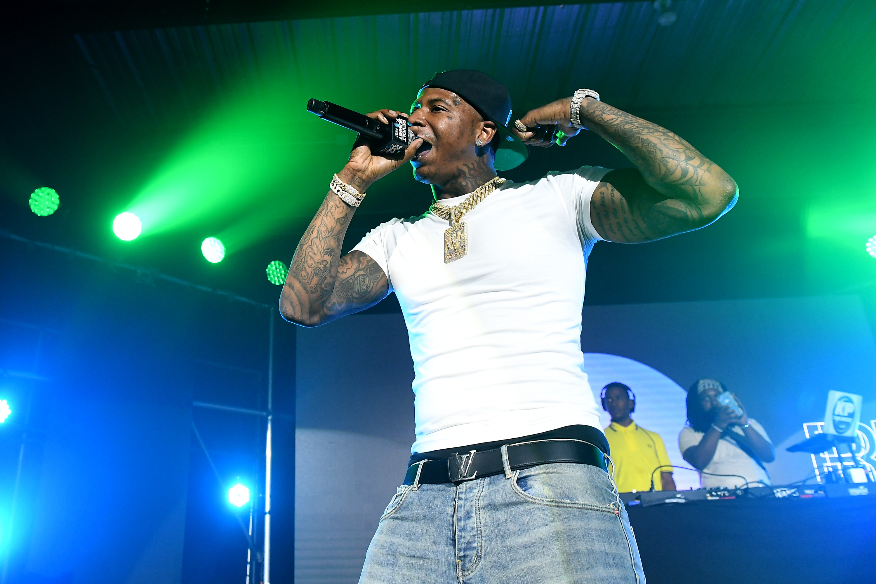 Moneybagg Yo Gets New Teeth