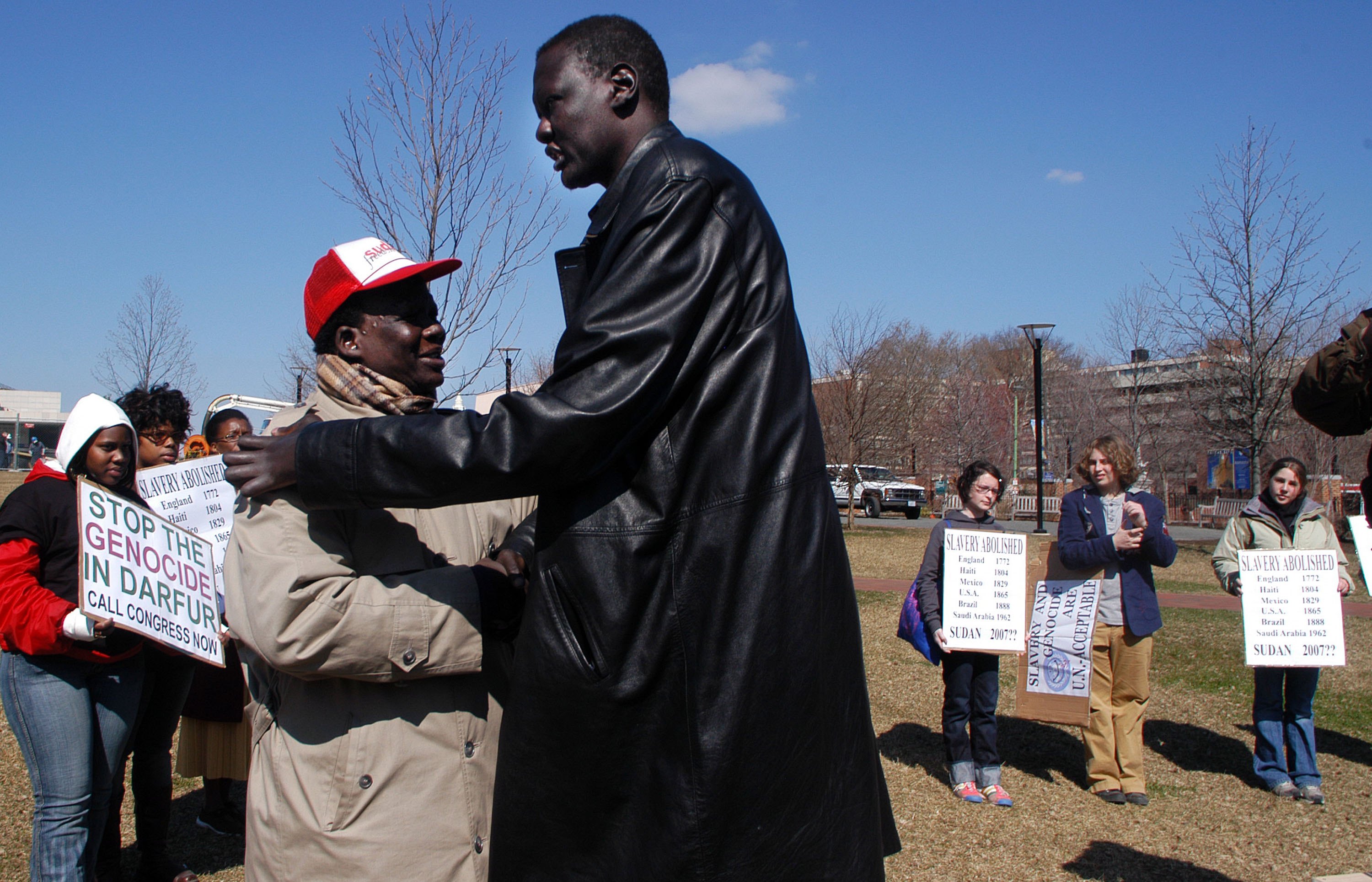 Commentary: Manute Bol lived for a bigger cause